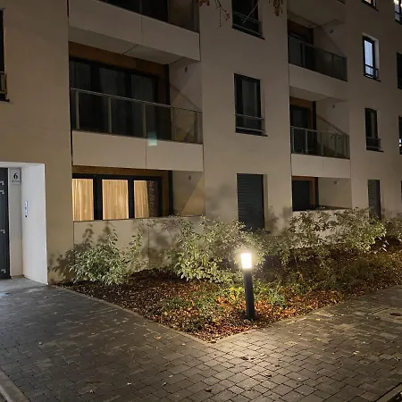 Brick House - Zoska *